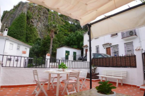 Luz de Zahara, Zahara